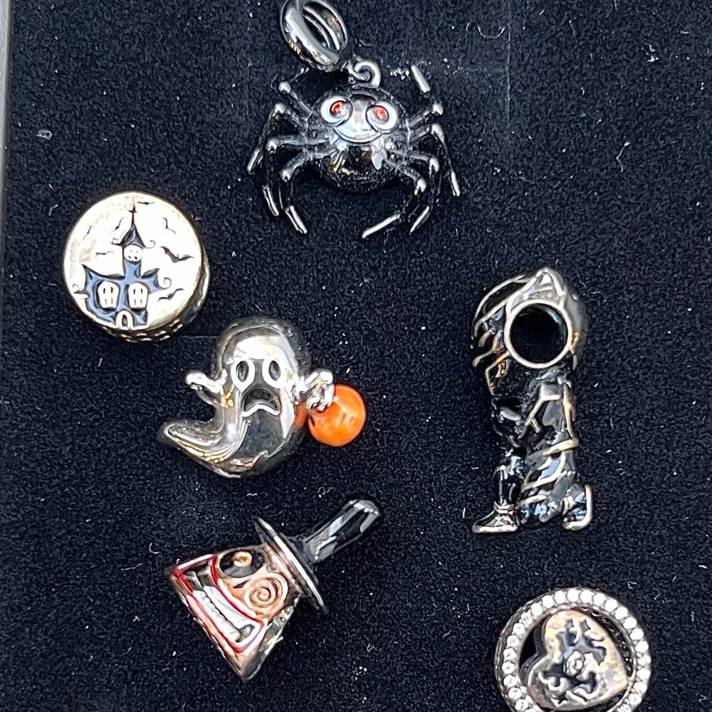 Pandora and Gnoce Random Halloween Charms